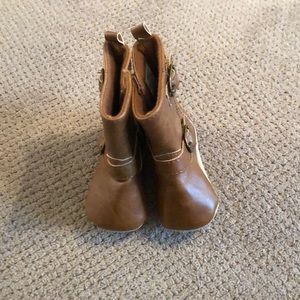 Infant girls leather boots
